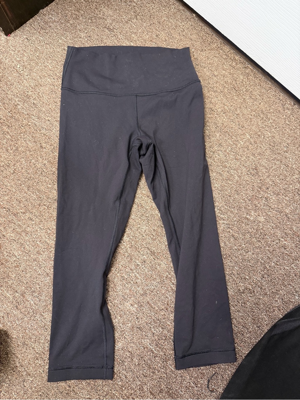 lululemon athletica Black Cropped Leggings
